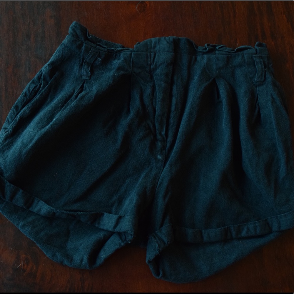 Abercrombie and Fitch balloon shorts